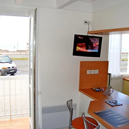 Face T2 35 M2 Pour 4 Personnes Proche Tous Commerces * Saint-Jean-de-Monts