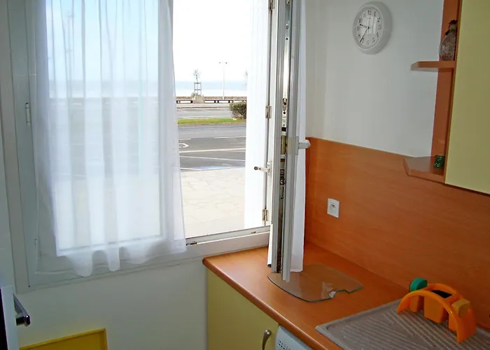 Face T2 35 M2 Pour 4 Personnes Proche Tous Commerces 아파트