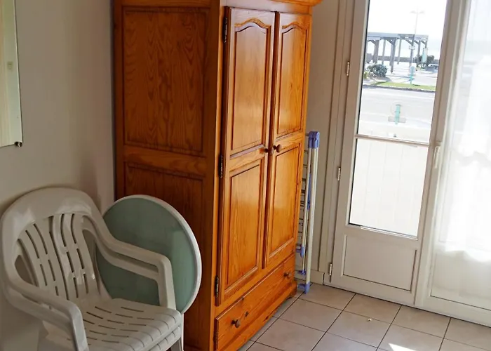 Face T2 35 M2 Pour 4 Personnes Proche Tous Commerces