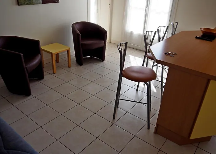 Face T2 35 M2 Pour 4 Personnes Proche Tous Commerces 아파트 *